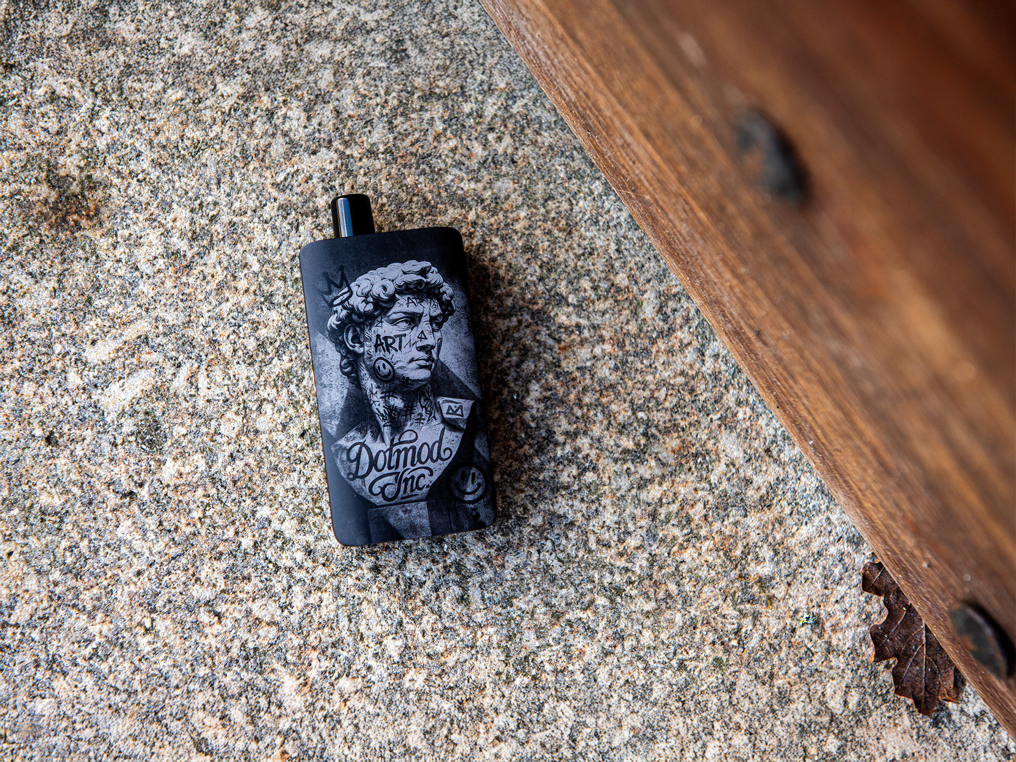 Dotpod Max "Art is cool"